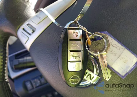 2015 Nissan Sentra Sr z USA, uszkodzony, nr VIN 3N1AB7AP6FY355758